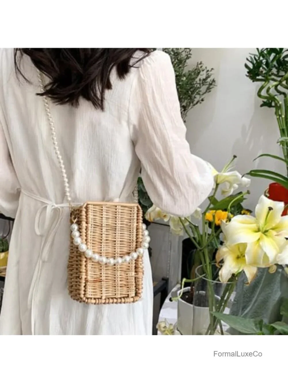 Handwoven Rattan Wicker Pearl Basket Purse Rectangular Beach Tote Straw Bag